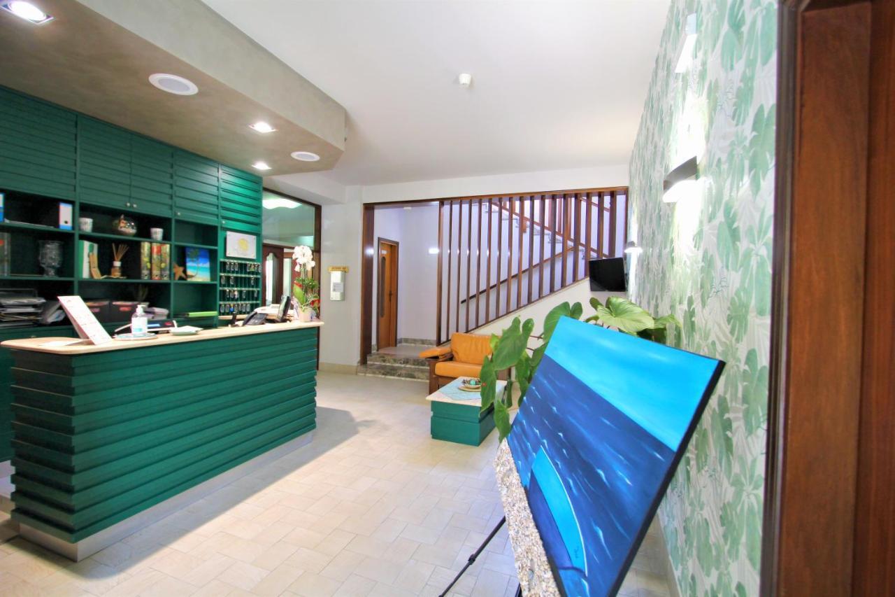 Hotel Pineta San Benedetto del Tronto Exterior photo