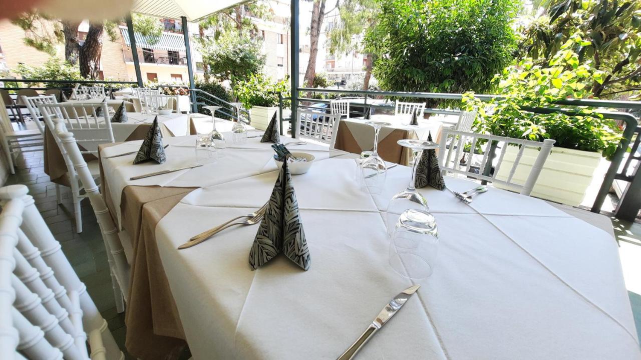 Hotel Pineta San Benedetto del Tronto Exterior photo